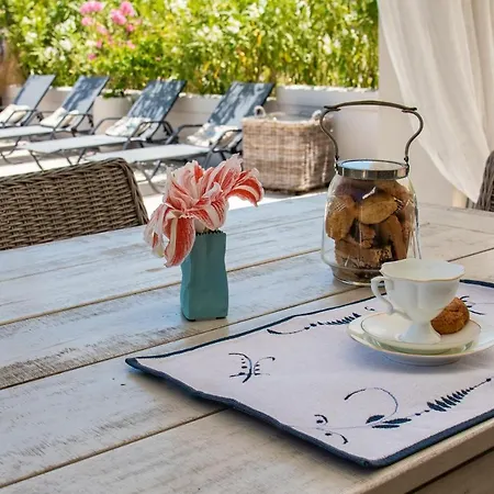 Luxury Seaside Darl Vila *
