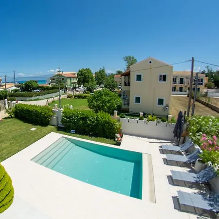 Luxury Seaside Darl