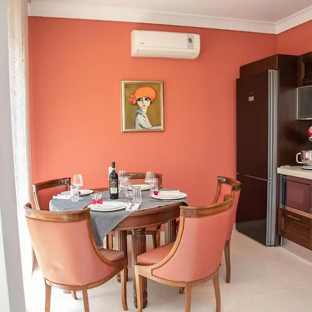 Luxury Seaside Darl