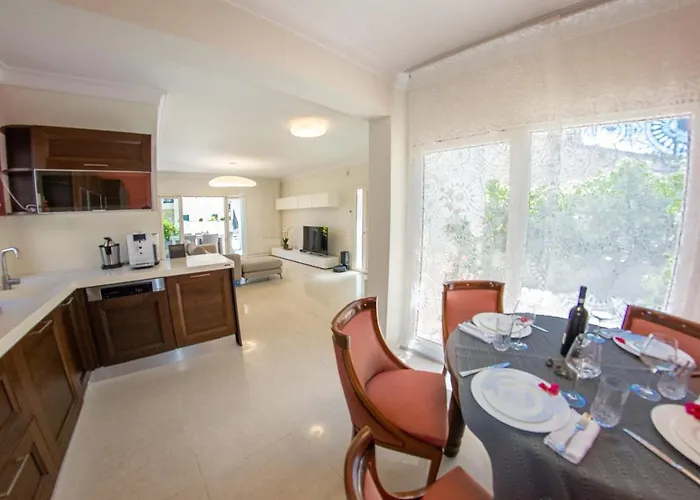 Villa Luxury Seaside Darl *